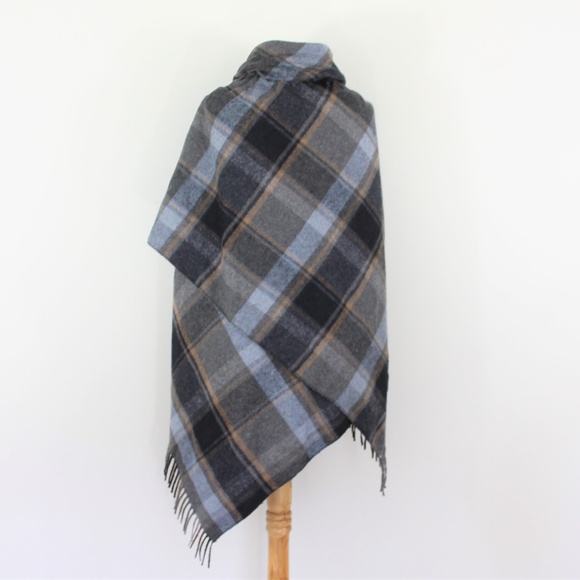 New Italy Wool Poncho Wrap Plaid Blue Green Gray - Picture 2 of 9